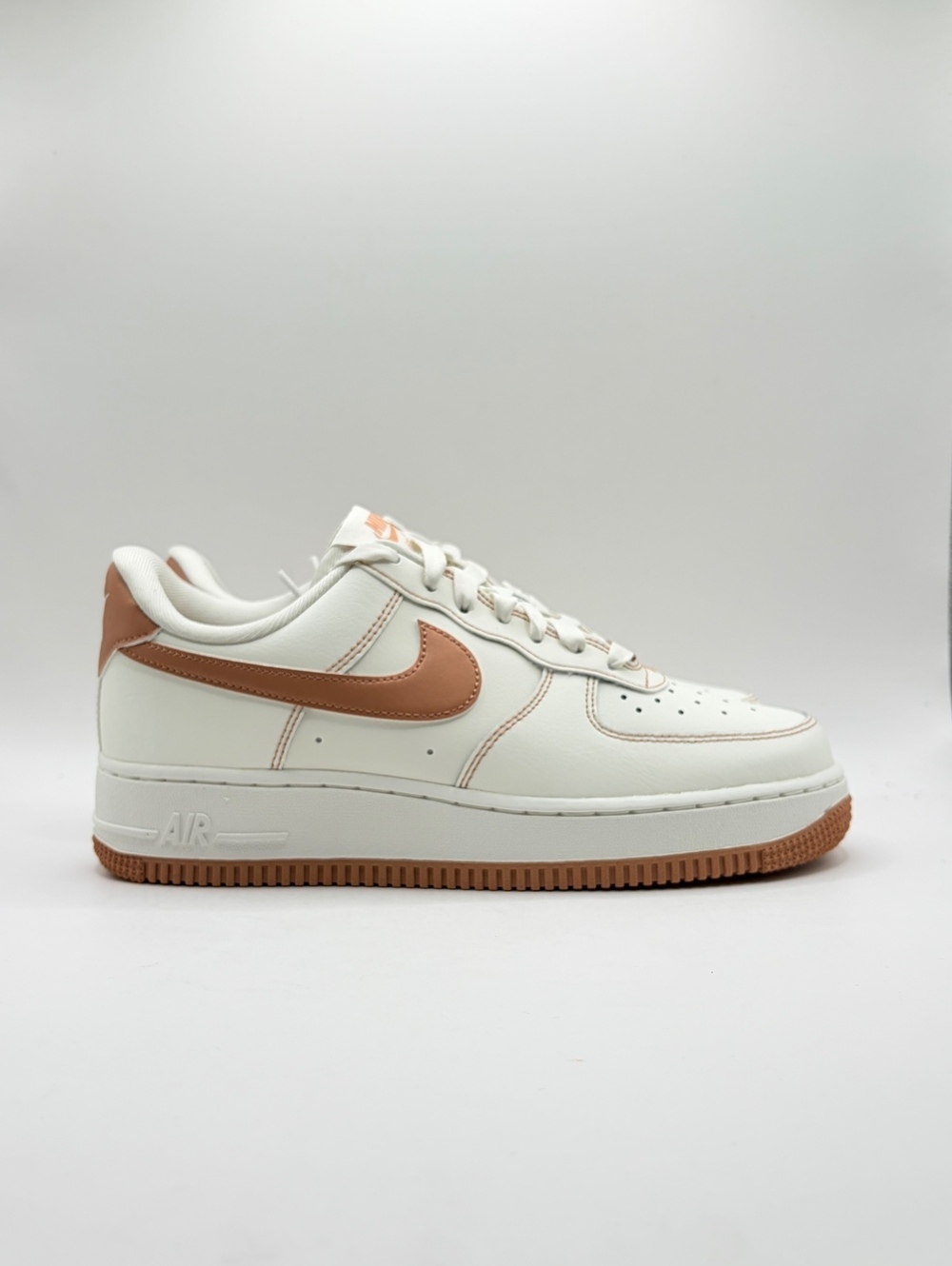 Nike Air Force 1 ’07 “Rose Gold” Sail and Rose Gold - 7.5 Womens New